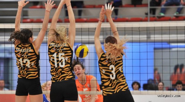 CSM Bükreş yarı final serisini 2-2'ye taşıdı...