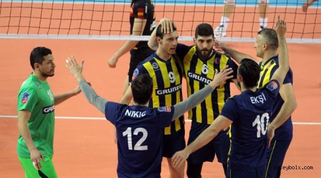 Derbide Fenerbahçe durumu eşitledi...