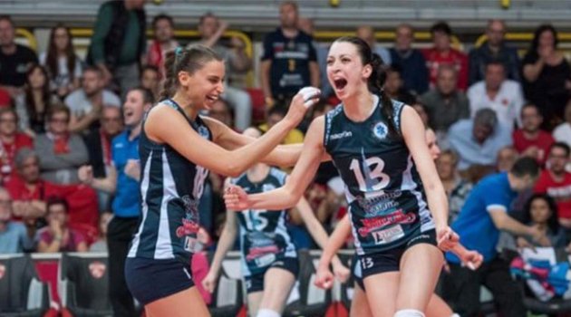 Dinamo Kazan 4 oyuncusu ile devam dedi...