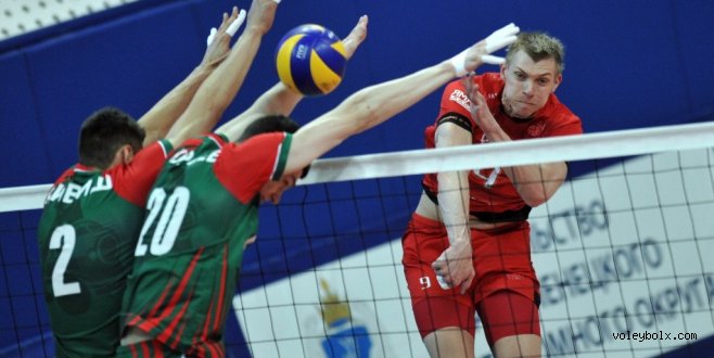 Dinamo Moskova ve Novosibirsk 6'lı Finallerde! (FOTO)