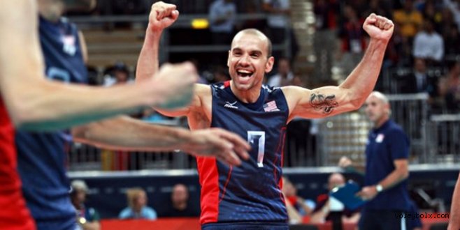 Donald Suxho voleybol kariyerine noktayı koydu...