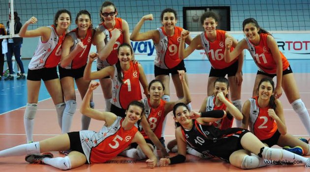 Eczacıbaşı Genç ve Yıldız Takımı İstanbul Şampiyonu