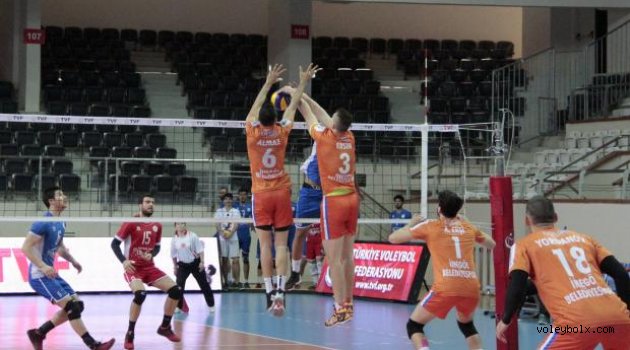 Erkekler 1’inci Lig’de Klasman Etabı 2’nci Turnuvada 2'nci Gün Geride Kaldı