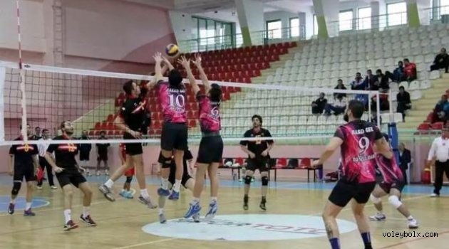 Erkekler 3. Lig Yarı Final müsabakalarında 2. gün geride kaldı