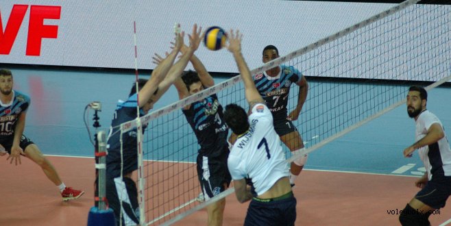 Fenerbahçe:0 - Arkas:3 (FOTO)
