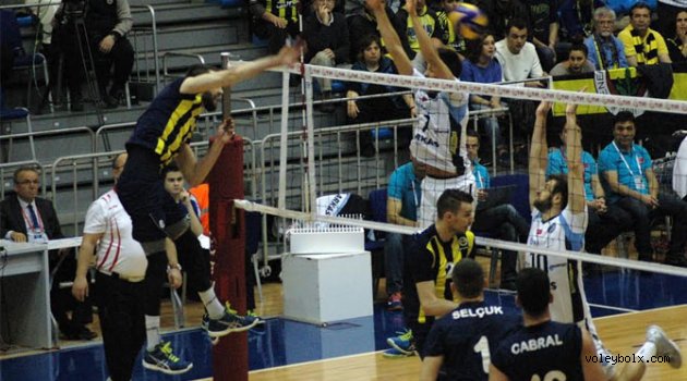 Fenerbahçe Arkas'ı 3-0 devirdı...