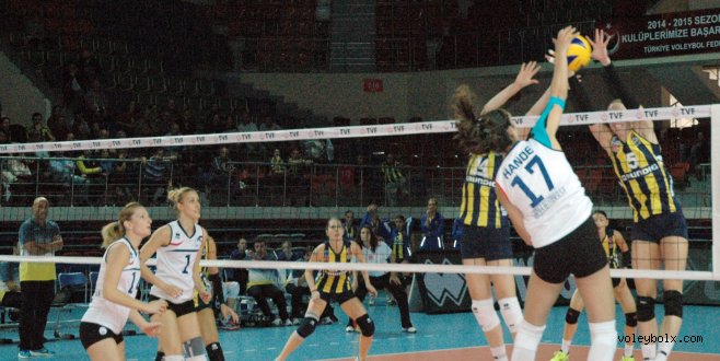 Fenerbahçe Grundig:3 - Sarıyer Belediyesi:0 (FOTO)