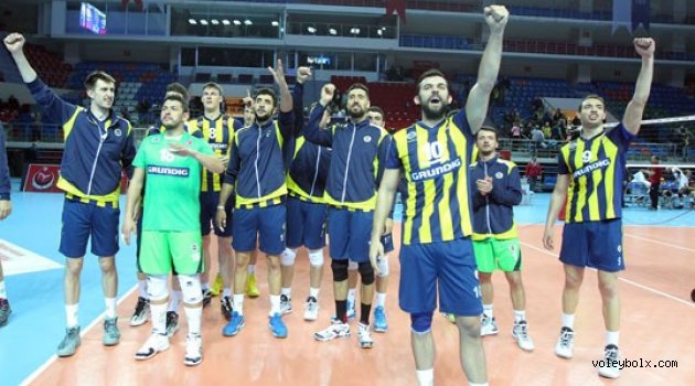 Fenerbahçe klasmanda ilk galibiyetini aldı..