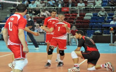 Filenin Aslanları İngiltere ile başlıyor