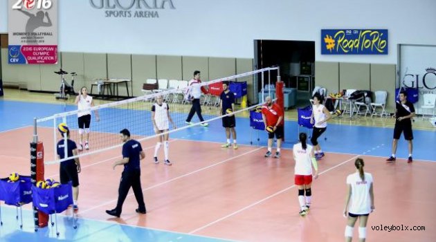 Filenin Sultanları Rio Olimpiyat Oyunları elemeleri için kampa girdi