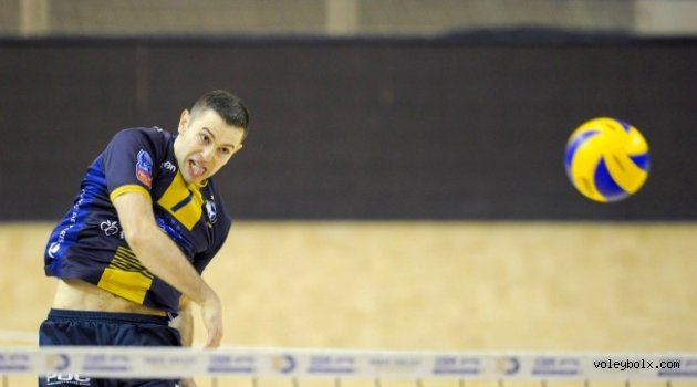 Fransa'da Paris Volley ve Chaumont kazandı...