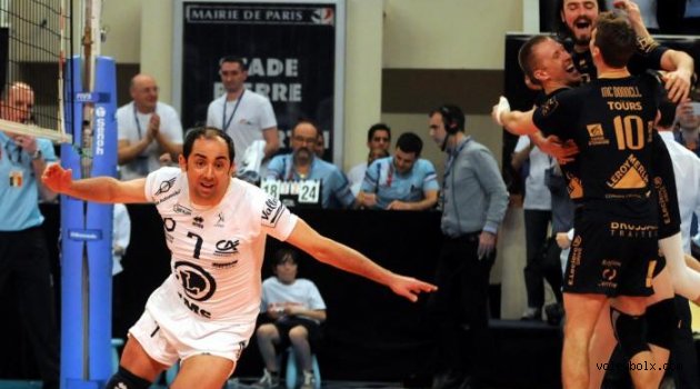 Fransa'da Tours, 3.'lüğü geri aldı...