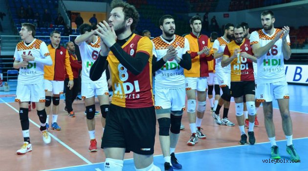 Galatasaray galibiyetle başladı!