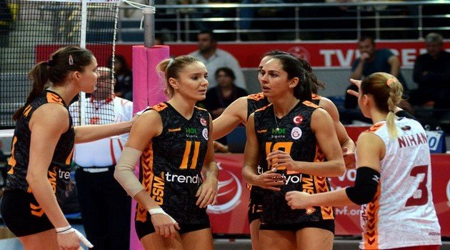 Galatasaray Galibiyetle Dönüyor