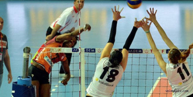 Galatasaray, Play-off'u üçüncü maça uzattı...