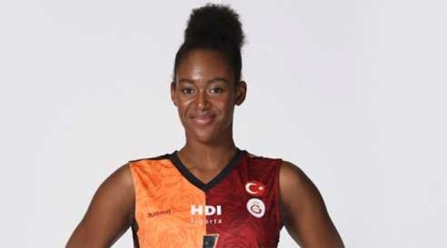 Galatasaray, Sinead Jack ile devam ediyor