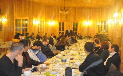 Gaziantep voleybol camiası yemekte buluştu