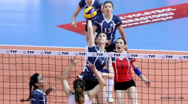 Gençler (kız-erkek) Final müsabakalarında grup aşaması sona erdi