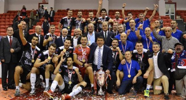 Halkbank 2014’te coştu