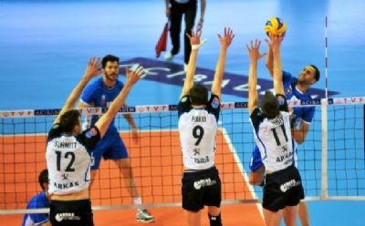 Halkbank :3 Arkas : 1