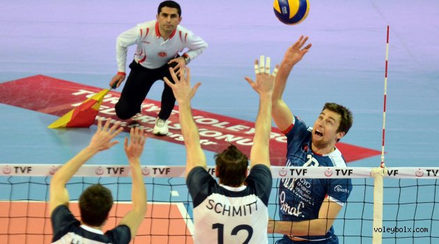 Halkbank: 3 Arkas Spor: 0