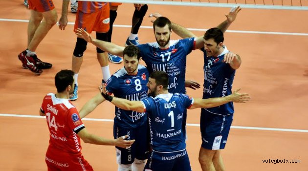 Halkbank Dörtlü Final'de..