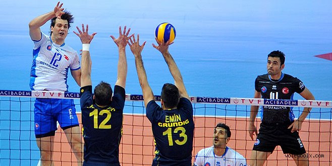 Halkbank ve Fenerbahçe, final serisinin 3. maçına çıkıyor