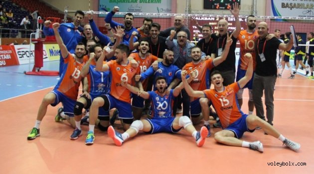 Halkbank'a İBB darbesi