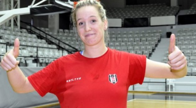 Helene Rousseaux, Rzeszow'a transfer oldu