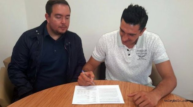 Hüseyin Koç Galatasaray'da..