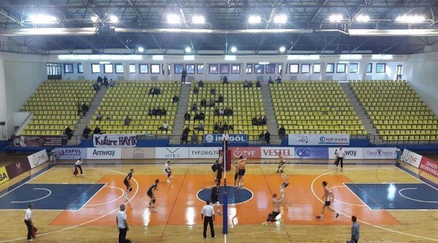İnegöl Belediyespor Set Vermedi