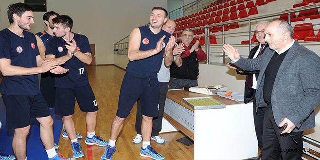 İstanbul BBSK'lı oyunculara moral