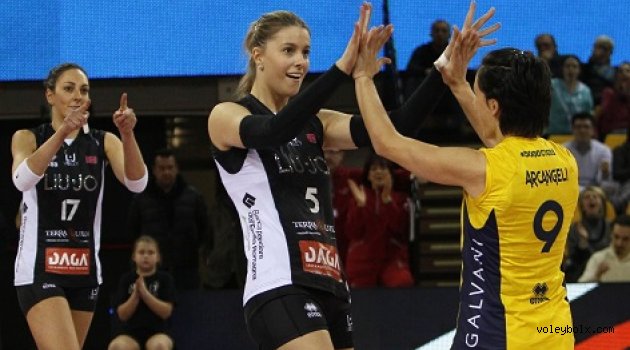 İtalya'da Liu Jo Modena farkı 5 puana indirdi