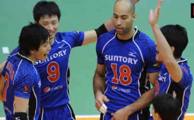 Japonya'da lider Sunbirds zorlandı..