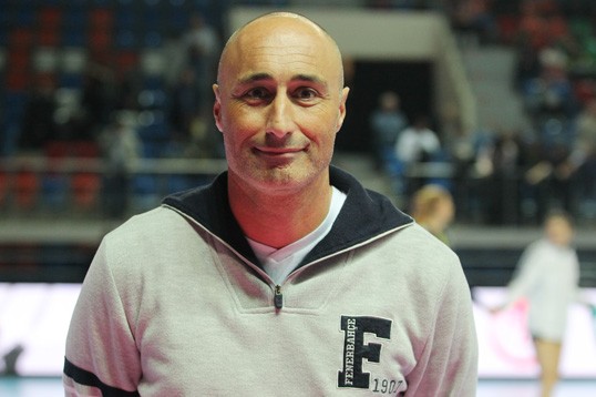 Abbondanza, Kanada Milli Takımı İle Anlaştı