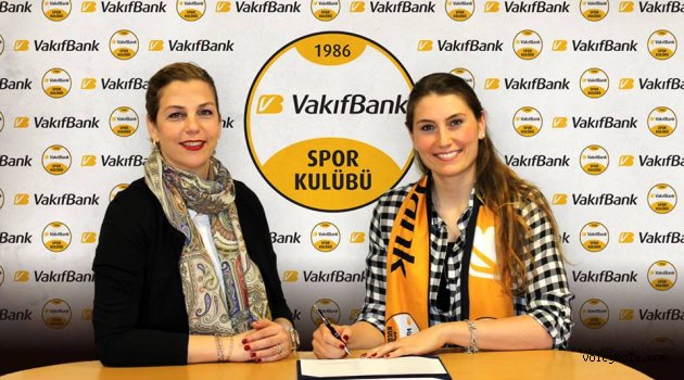 Melis Gürkaynak’la yeni sözleşme imzalandı