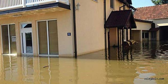 Milli voleybolcu Coskovic'in evi sular altında