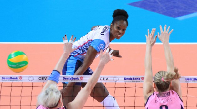 Liu Jo Modena, Madelaynne Montano'yu transfer etti