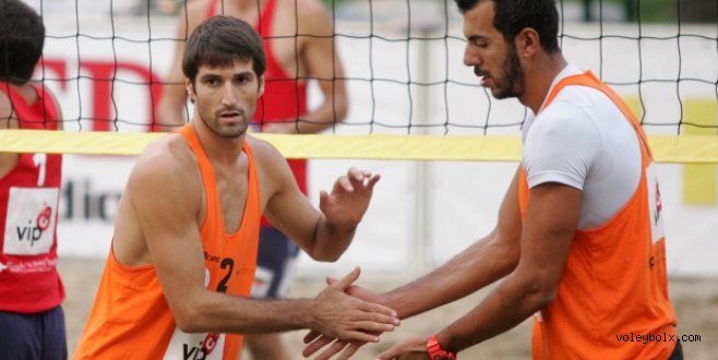 Murat ve Volkan Balkan Plaj Voleybolu Turu’nda yarı finale yükseldi