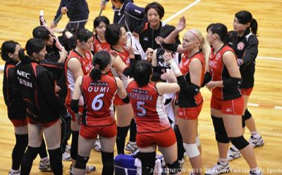 NEC Red Rockets yeniden lider!..