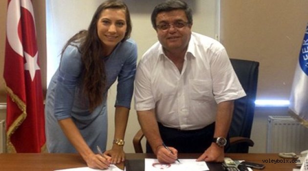 Neslişah Durgun sözleşme yeniledi