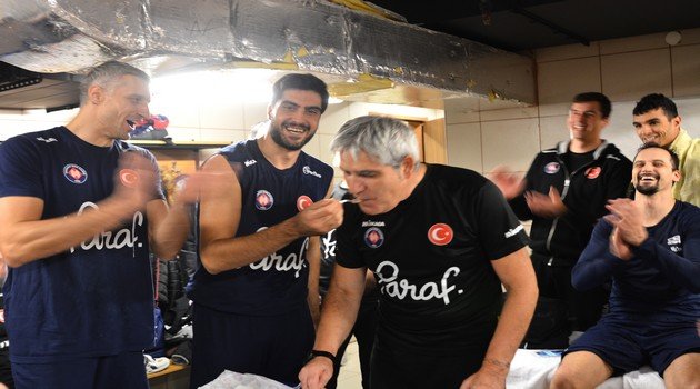 Placi Bir Yaşına Daha Girdi