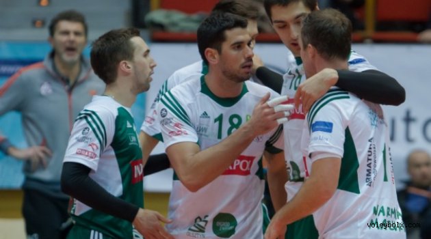 Polonya'da AZS Olsztyn, AZS Czestochowa'yı zorda olsa 3-2 yendi...