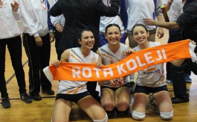 Rota Koleji yemekte buluştu
