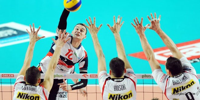 Ruciak, Zaksa ile uzattı...