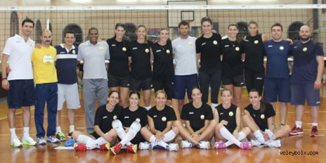 Şampiyon VakıfBank Şampiyonlar Kupası için sahaya iniyor
