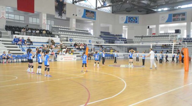 Seramiksan Okullar Arası Mini Voleybol Turnuvası Başladı…