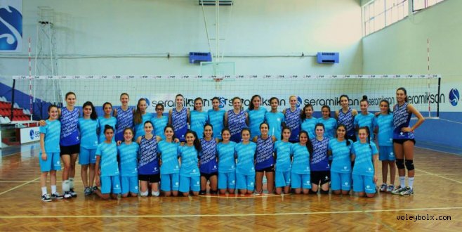 Seramiksan Voleybol A Takımı, Genç Kuğuları Ağırladı