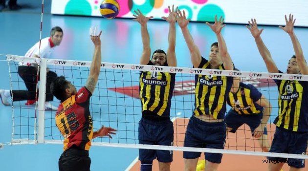 Derbide Galatasaray, Fenerbahçe'yi Saf Dışı Bıraktı...