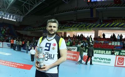 Soner Mezgitçi Fener'de kaldı